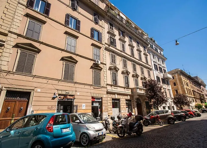 3 Bedrooms Vatican Rome City Center Apt